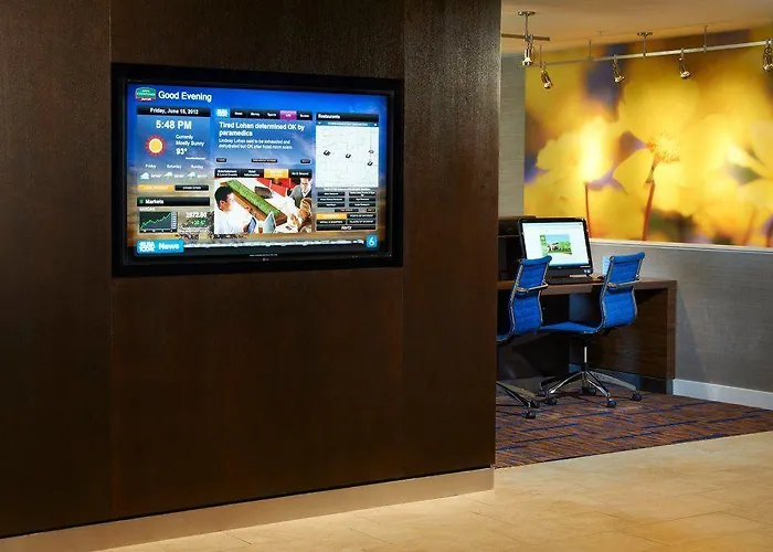 Courtyard By Marriott 3*