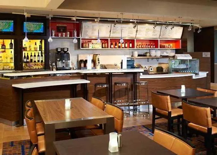 Courtyard By Marriott 3* Rockford