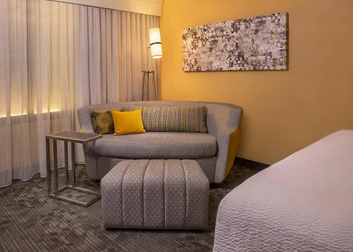 Hotel Courtyard By Marriott 3*