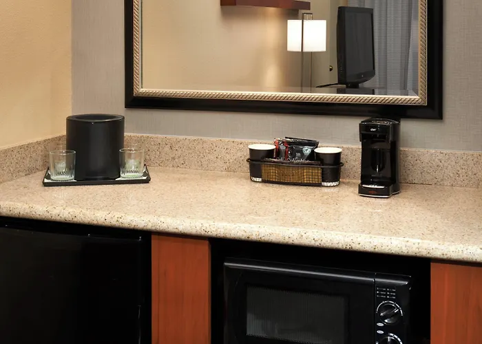 Courtyard By Marriott Hotel 3*