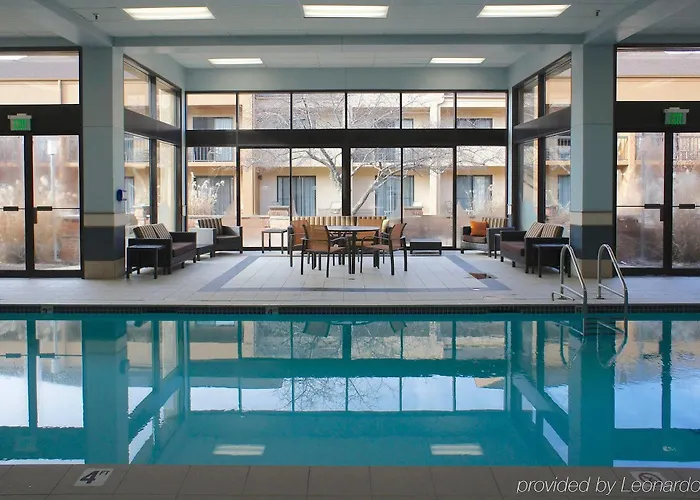 Courtyard By Marriott Hotel 3*