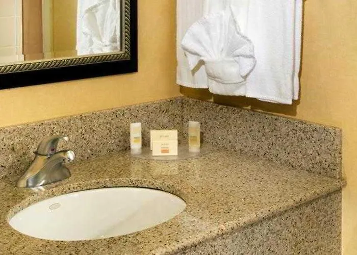 Hotel Courtyard By Marriott