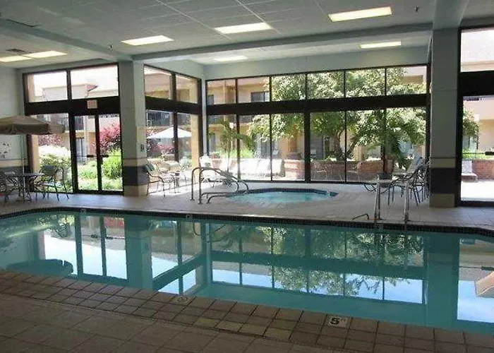 Hotel Courtyard By Marriott 3*