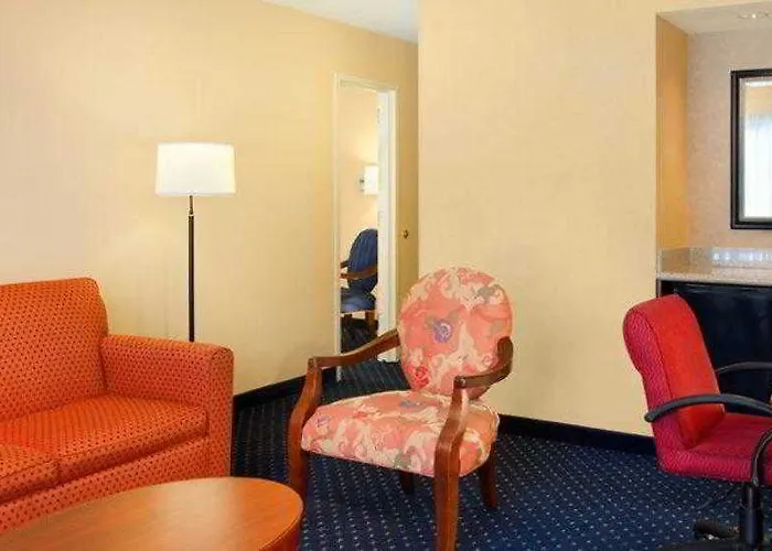 Courtyard By Marriott 3* Rockford