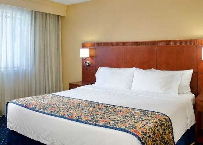 Hotel Courtyard By Marriott